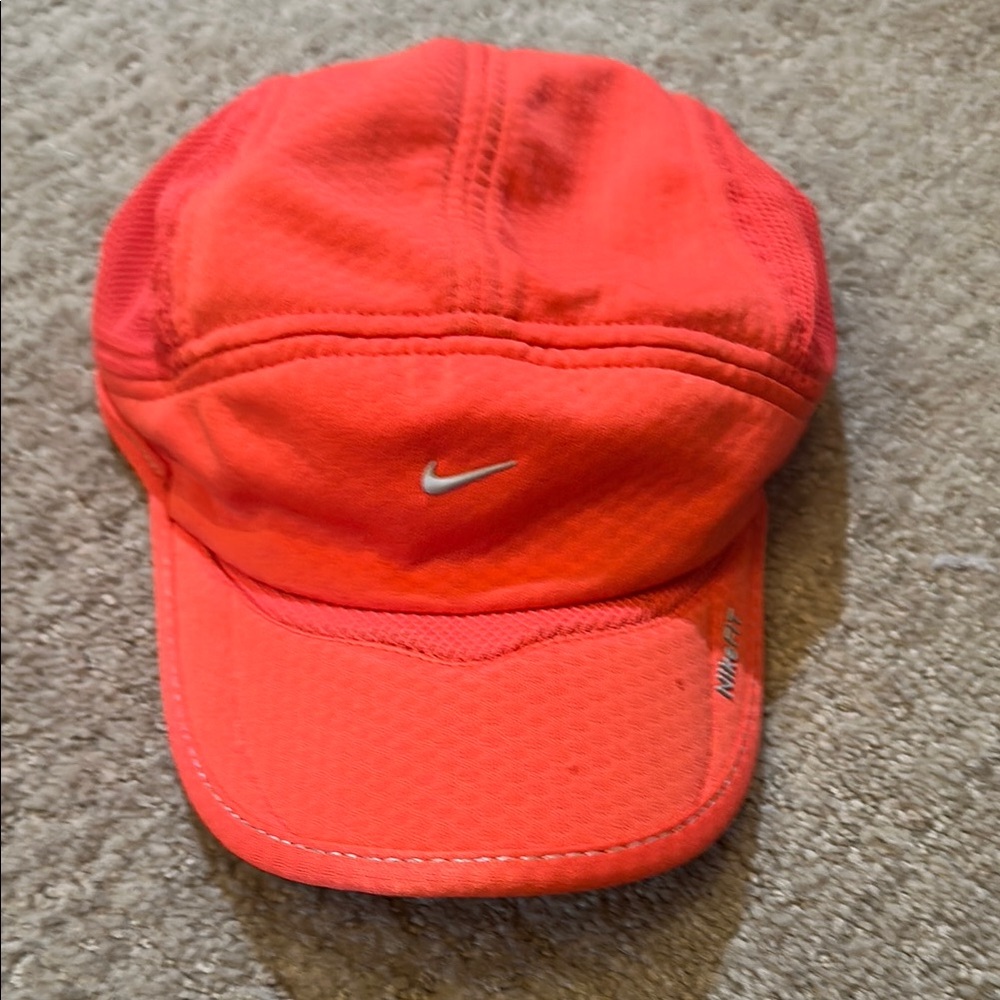 Nike newsboy style running hat